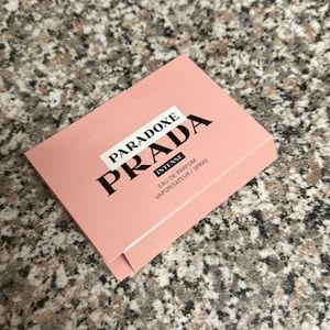 Prada Paradoxe Intense Sample